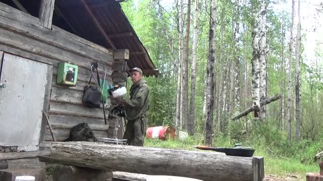Рыбалка с ночевкой в избе/ Старая изба/ Солонец для лося