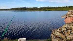 УДАЧНАЯ РЫБАЛКА ВЕЧЁРКА. ВСЮ ПОЙМАННУЮ РЫБУ ОТДАЛ ДЕДУШКЕ РЫБАКУ !