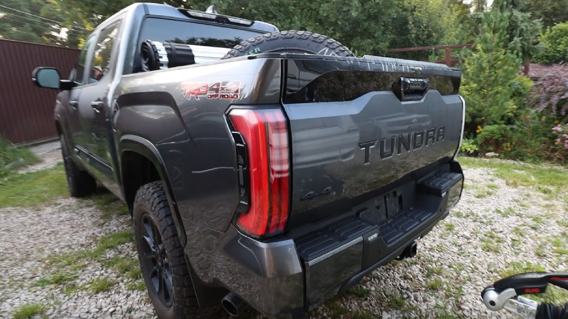 Toyota Tundra TRD 3.4 V6 I-FORCE MAX  437 л.с. обновленный тягач для новых открытий с караваном.