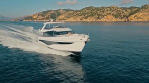 Моторная яхта Princess Y80