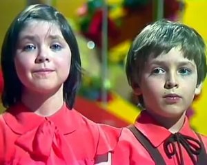 Детский хор - Салют, салют