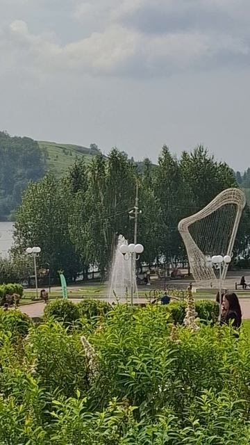 В ПАРКЕ  ИМЕНИ БОНДИНА.