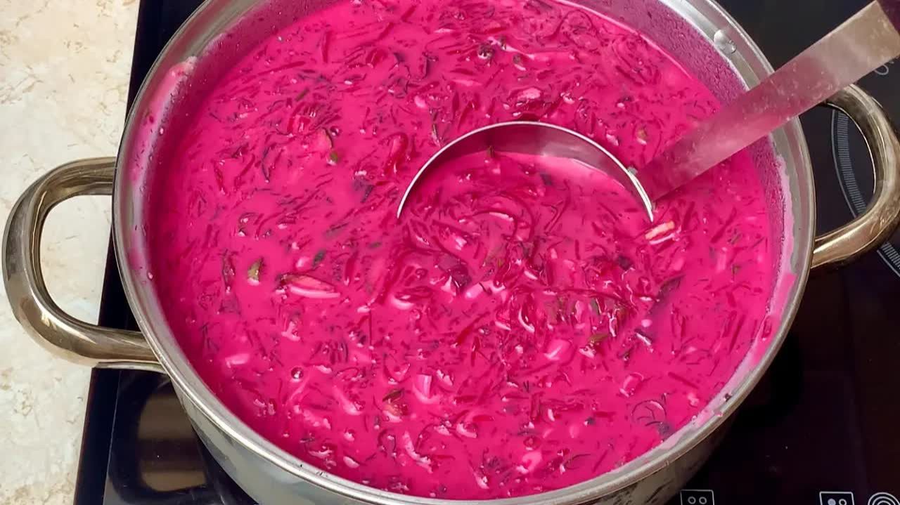 Я могу есть эти 2 супа все лето! Они настолько вкусные, что вы будете готовить их хоть раз в неделю