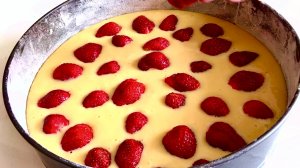 ВКУСНЕЙШИЙ ПИРОГ С КЛУБНИКОЙ за 5 МИНУТ 🍓 БЫСТРО ПРОСТО !