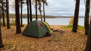 Осенний кемпинг на Рузском водохранилище в Подмосковье