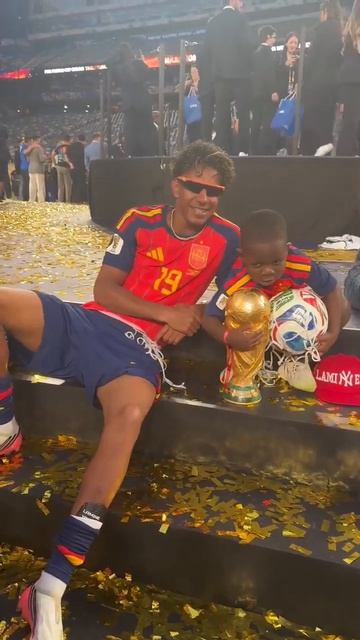 Lamine Yamal And His Brother Keyne With Trophy 🏆😍