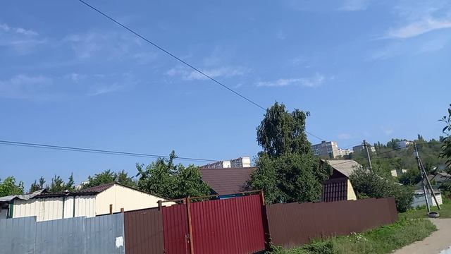 Я во дворе ,,кружусь