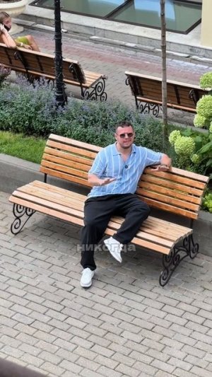 А что ты покупаешь на эмоциях?