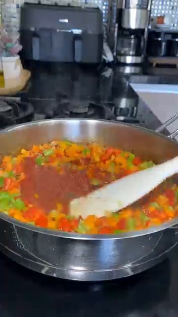 Вот так в турецких семьях готовят фрикадельки с овощами