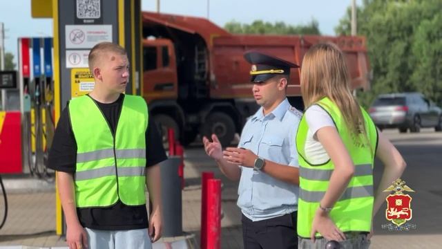 В Абакане к обеспечению безопасности на автозаправочных станциях привлечены волонтёры