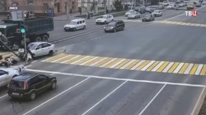 Появились кадры с места крупного ДТП в Омске