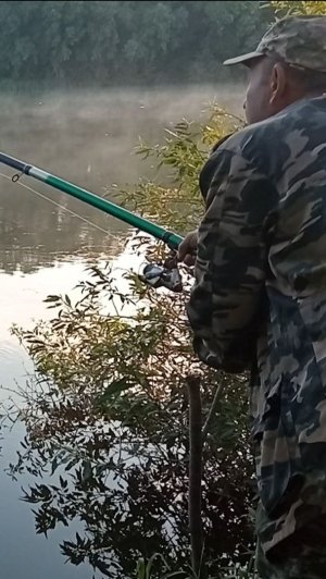 Когда клюёт? Тогда клюёт! Рыбалка на реке. ч.2