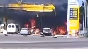 ВРАГИ ударили дроном по мирным жителям на АЗС в Брянской области, Новозыбкове
