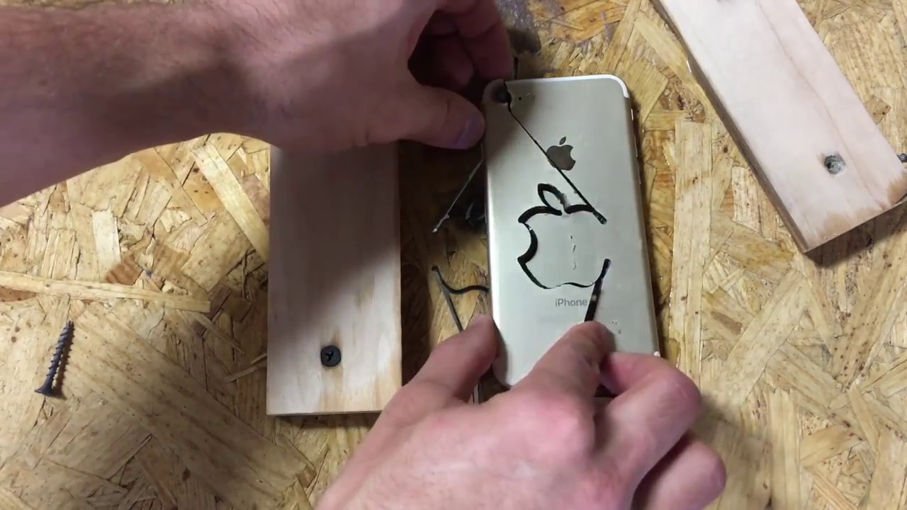 Вырезаем яблочко с Iphone 7.  Распаковка Iphone 7 гидрорезкой