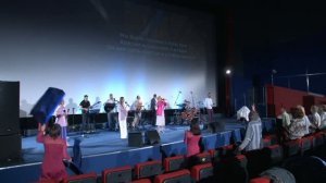 Он песню новую мне дал - христианская песня