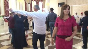 Почему азербайджанцы празднуют две свадьбы, а в Дагестане зовут 1000 гостей?