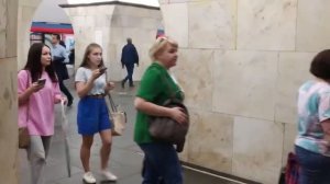 Станция метро Проспект Мира интерьер, пассажиры, поезда Москва Фрагмент 6