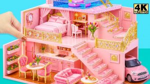 «Розовая мечта: миниатюрный дом с гаражом и бассейном верхом 🏠»