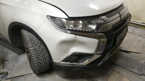 Как снять передний бампер Mitsubishi Outlander