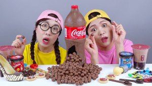 Шоколадное мороженое M&M Десерт Мукбанг