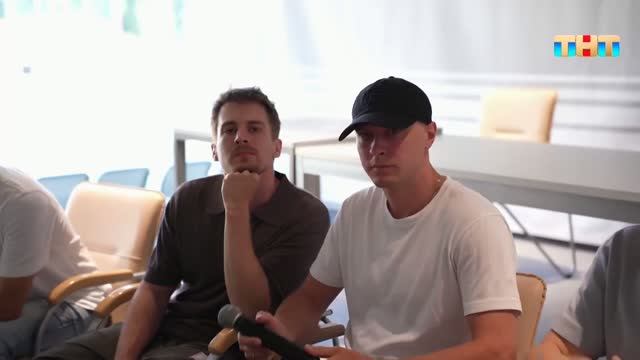 Реплики ретроавтомобилей фильма «Битва моторов» дали старт IV этапу Российской серии гонок