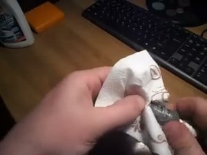 Самый лучший и быстрый способ чистки свечей зажигания!