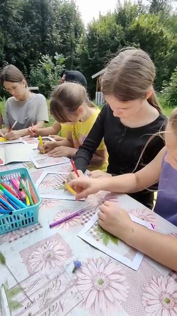 Каникулы подолжаются!