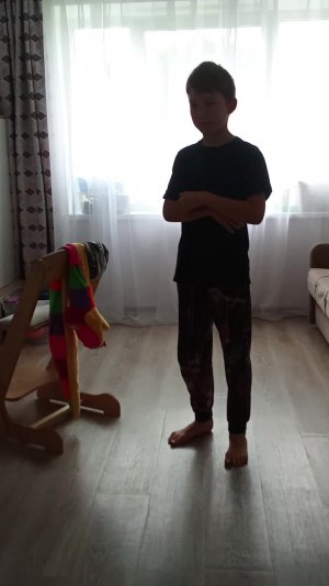 пытаюсь сделать удар торнадо Белый кот на рутубе