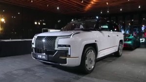 BYD Yangwang U8 L 2026 - Интерьер и Экстерьер