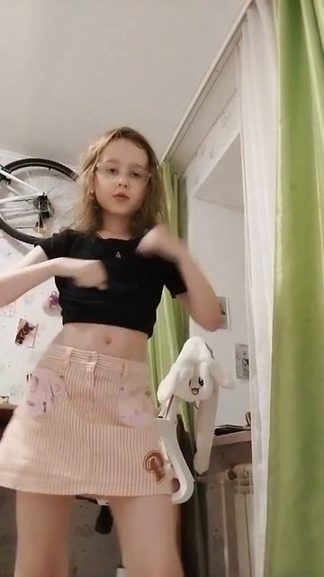 У нее лучше🎉( МС карамелька, Марьяна Локель, Соня Сафарова)🥰