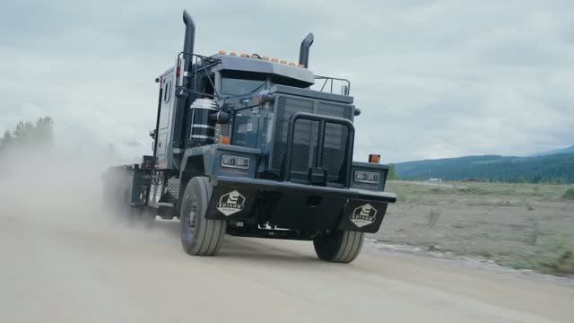 Прикупили крутой трак