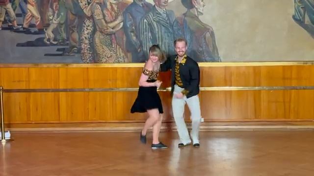 CRAZY BOOGIE WOOGIE DANCE by Sondre  Tanya. Танцы