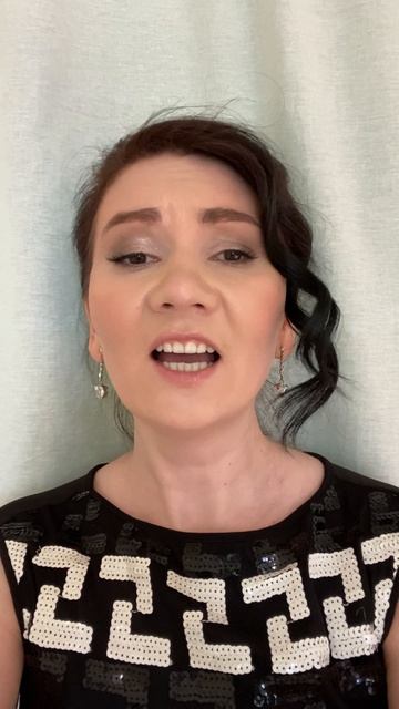 Ирина Саяхова 