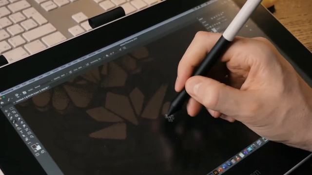 ОБЗОР // Распаковка и тест-драйв Wacom One с Олегом Гертом 😎