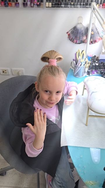 Do My Nails If You Can!  Сделай маникюр если сможешь!