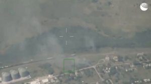 Российские войска поразили эшелон военной техники ВСУ в Днепропетровской области. 

Видео атаки опуб