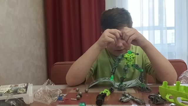 открываю неоригинального бионикла
