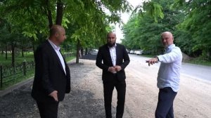 По поручению Руслана Оздоева в Назрани продолжается работа по созданию новых парковочных пространств