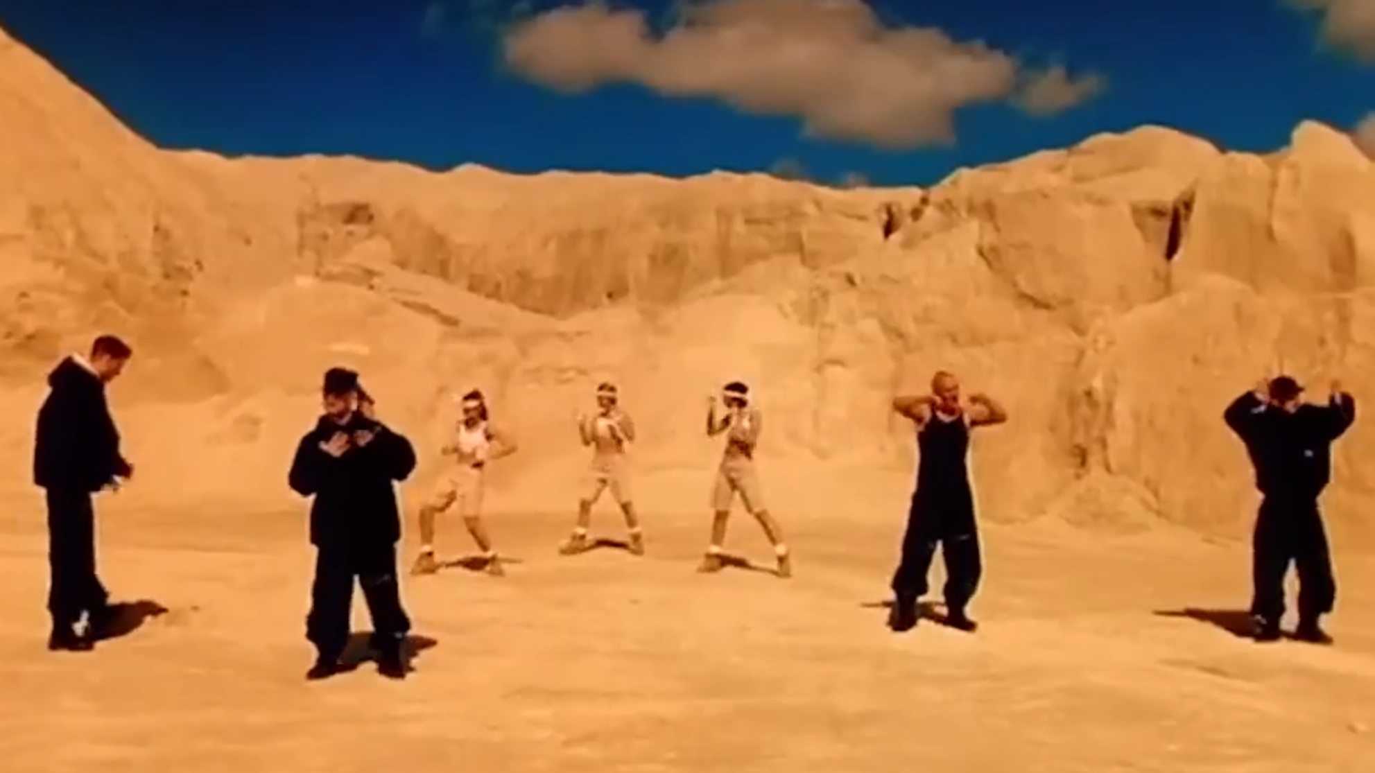 EAST 17 Hold My Body Tight
