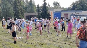 Новгородские полицейские и общественники организовали праздник для детей из лагеря «Волынь»