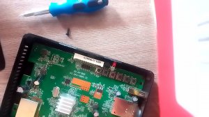 вот что находится внутри приставки мтс для телевизора