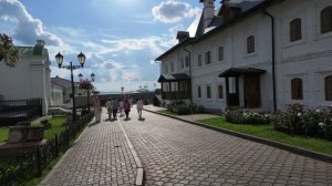 Круиз на теплоходе Борис Полевой-прибытие в Казань, прогулка по городу и набережной, кремль.