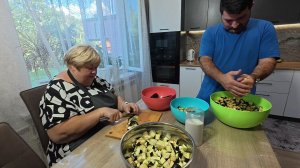 Заготовки для любителей баклажан на зиму и вкуснейшие вяленые  помидоры.