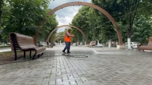 Чистый город — это ежедневный труд, который часто остается незаметным.