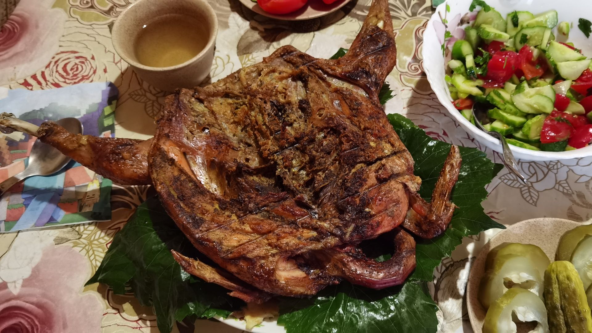 Цельная курочка на мангале по быстрому – наш частый ужин ))