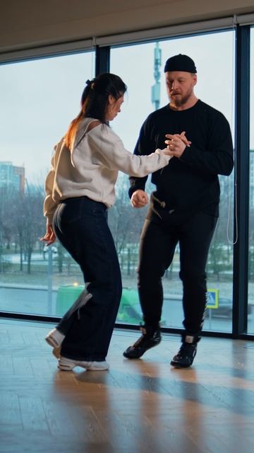 Street Tango. Павел Собирай и Анна Шустова.