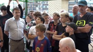 В поселке Зеленоградский прошла выездная встреча с жителями