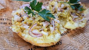 Крошка-картошка с селёдочкой! Какой же вкусный у нас ужин!😋😋😋
