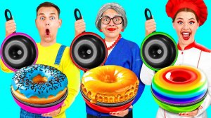 Кулинарный Челлендж_ Я против Бабушки _ Вкусные Кухонные Лайфхаки