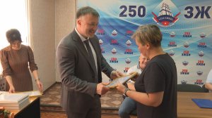 В Серпухове строителей поздравили прямо на стройплощадке